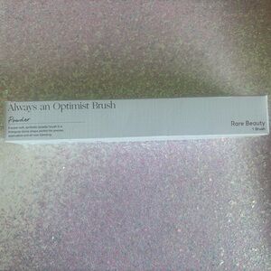 Rare Beauty Always an Optimist Brush - White